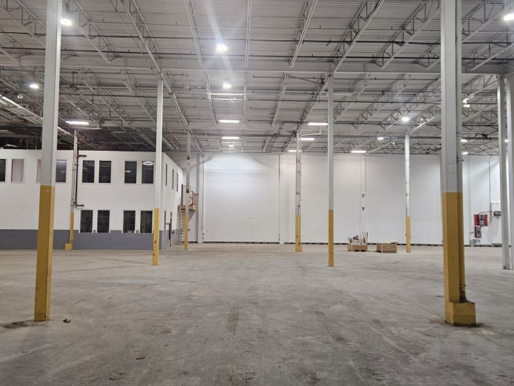 ENTREP�T - PARC INDUSTRIEL - ST-AUGUSTIN-DE-DESMAURES