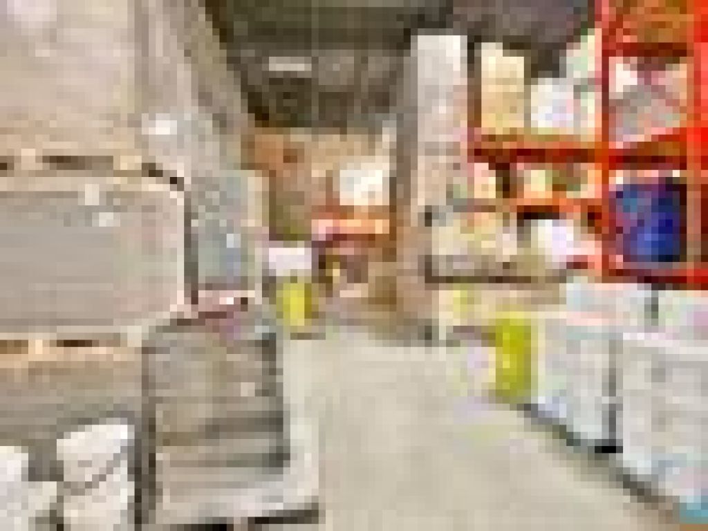 Local � louer (industriel - commercial - showroom - bureaux)