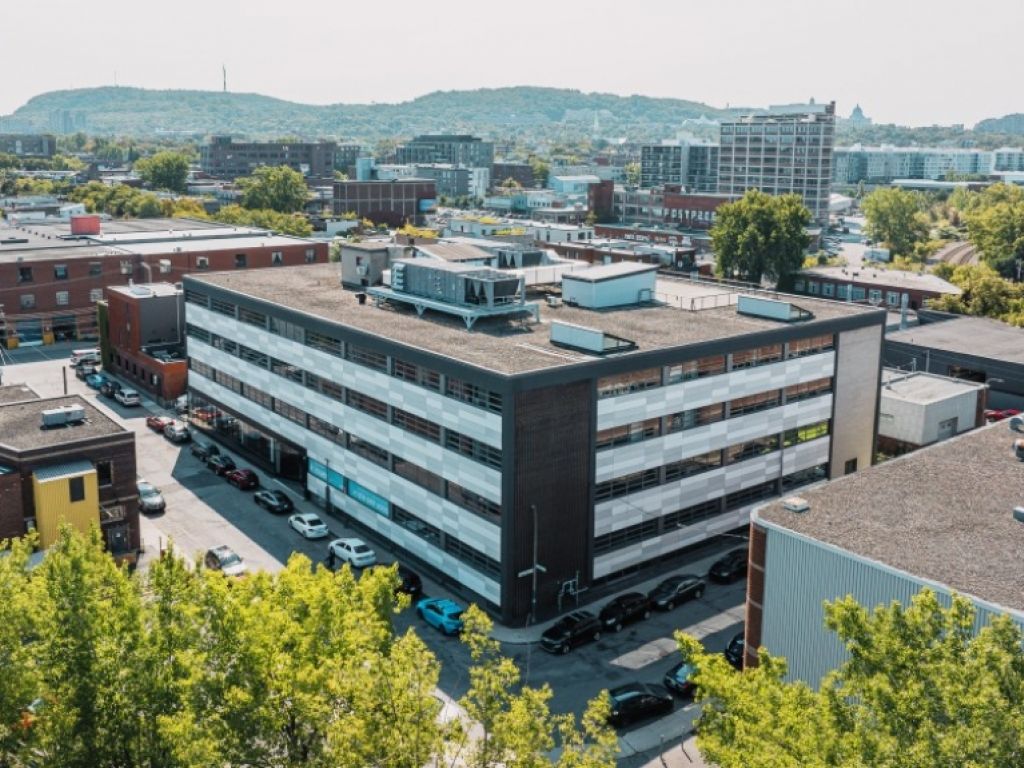 BUREAUX LOFTS DANS LE HUB IA