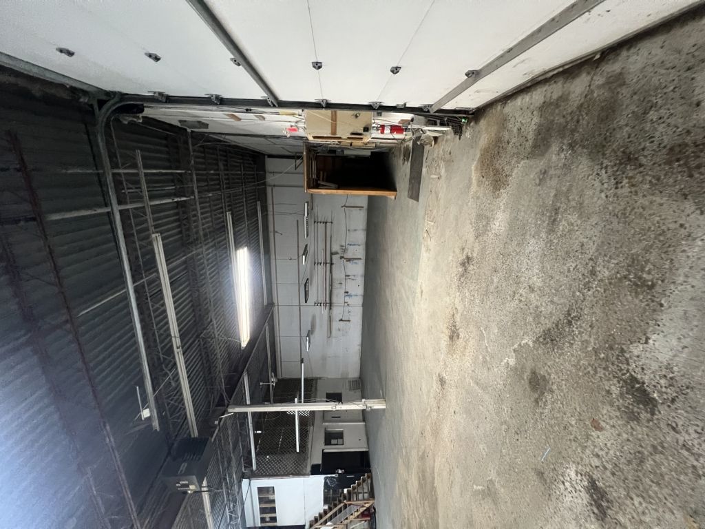 LOCATION TEMPORAIRE � Local 1 500 pi� Place Nobel, Sainte-Julie, 2 000 $