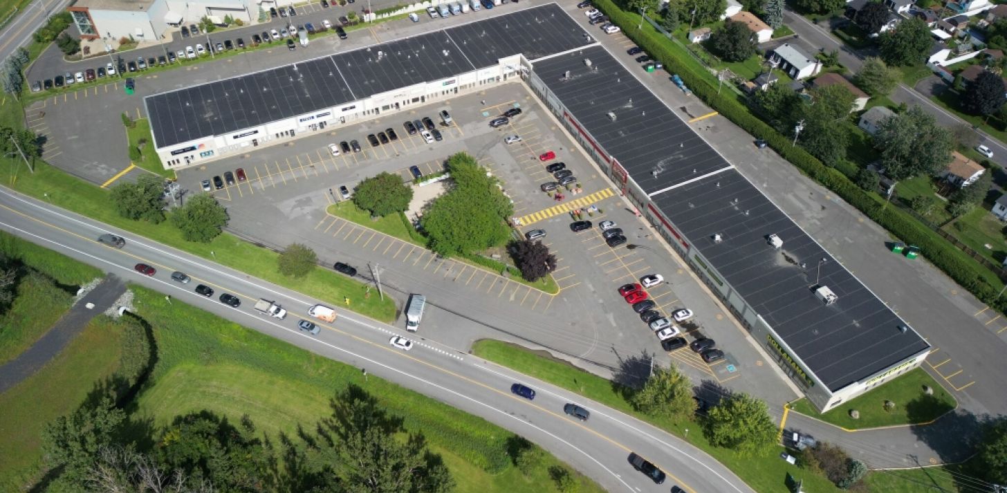 LOCATION TEMPORAIRE � Local 1 500 pi&sup2; Place Nobel, Sainte-Julie, 2 000 $ - Disponible 