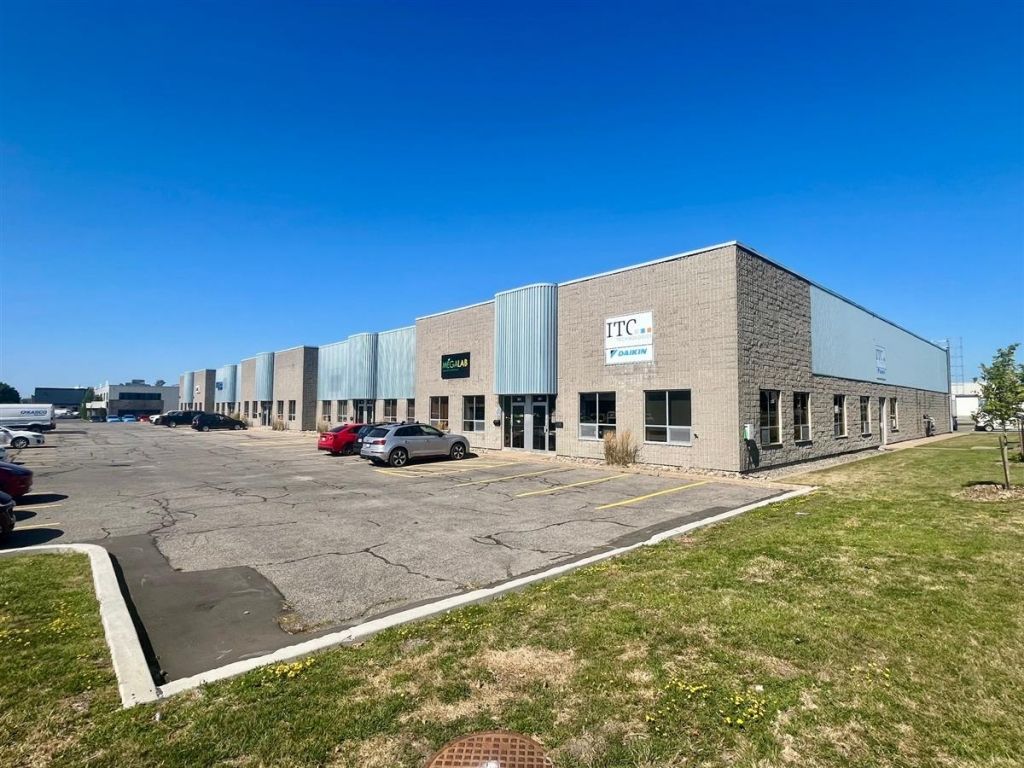 Espace industriel � louer - 901 Rue Michelin