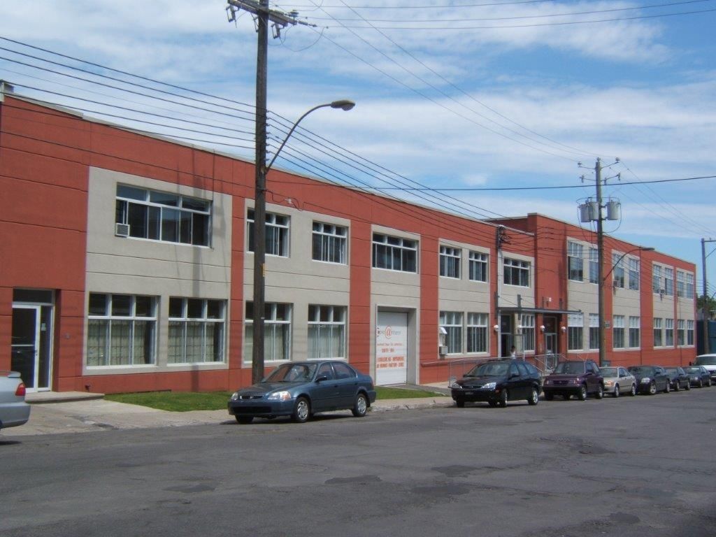 Local commercial � louer dans Rosemont!
