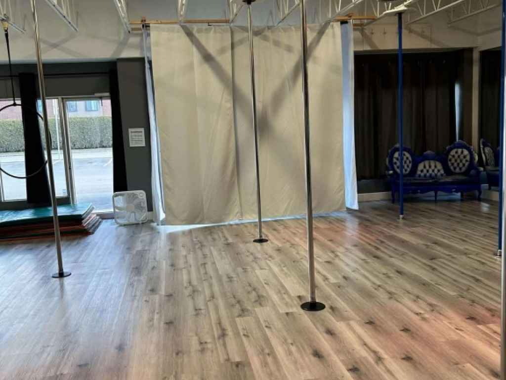 Besoin d'un studio de danse ou un local pour tout autres �v�nements? - Deux emplacements � votre disposition