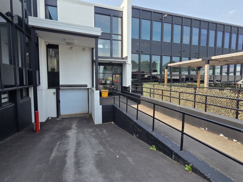 Espace bureau � rangement secteur Frank-Carrel